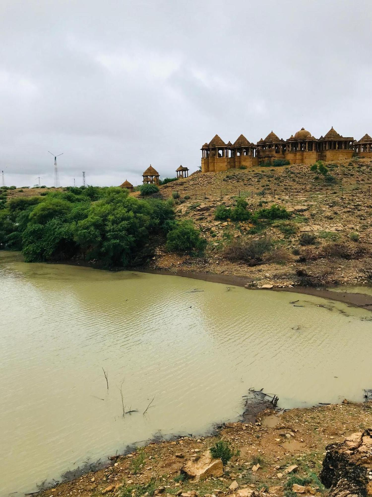 Blue Eye Hostel Джайсалмер Экстерьер фото
